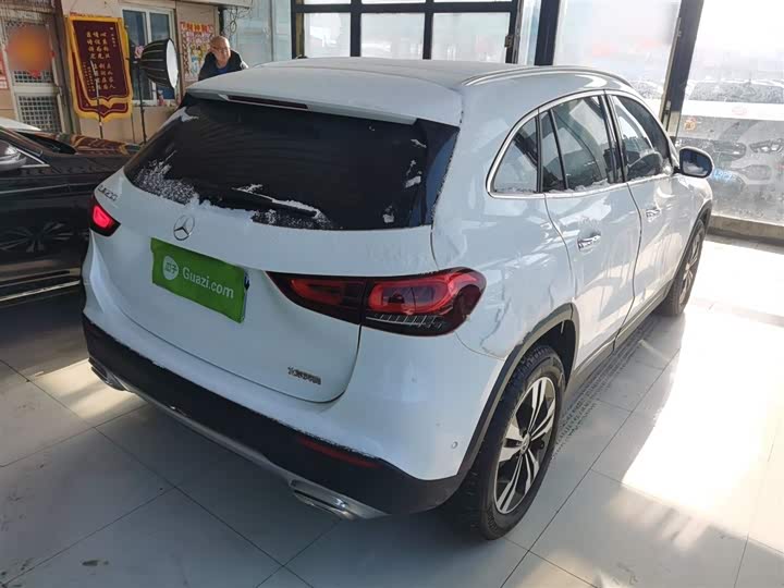 Фото 7 - Mercedes-Benz GLA-Class