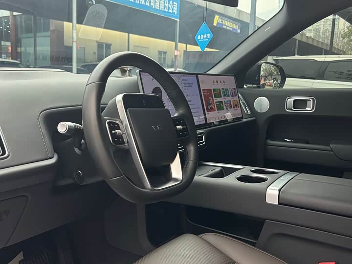 Фото 9 - LiXiang L8