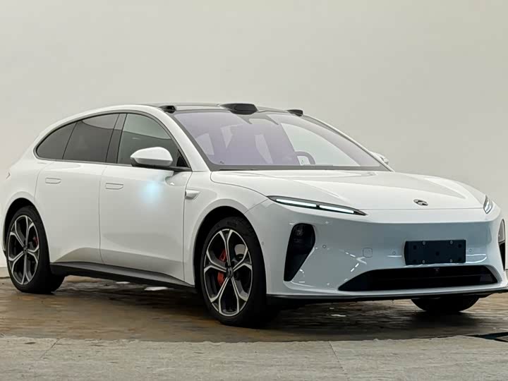 Фото 3 - Nio ET5T