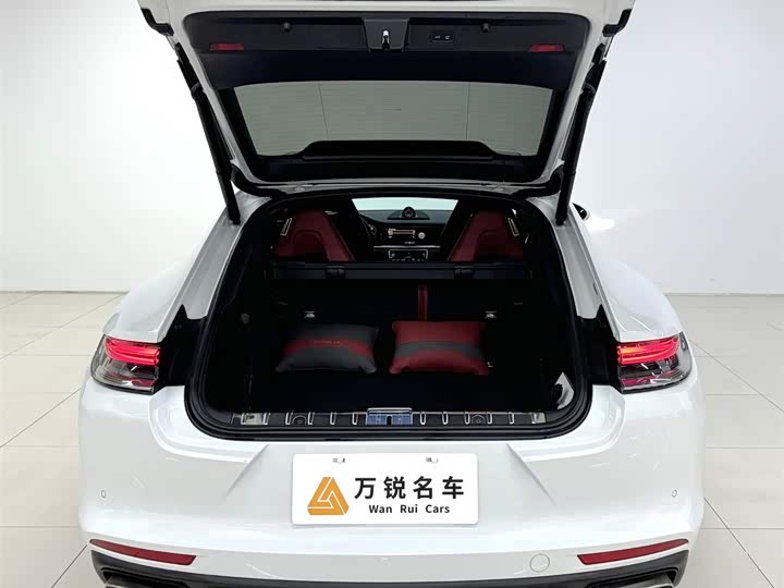 Фото 5 - Porsche Panamera