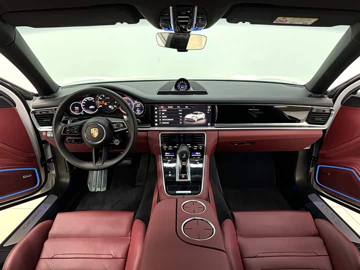 Фото 9 - Porsche Panamera