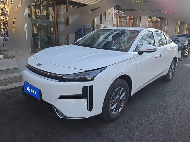 Фото 1 - Geely Galaxy L6