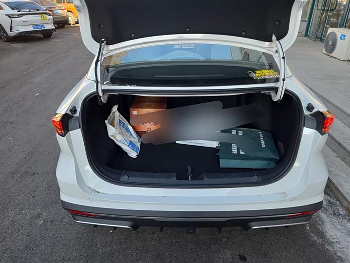 Фото 4 - Geely Galaxy L6