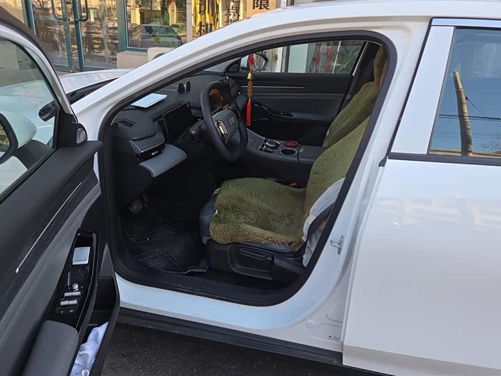 Фото 9 - Geely Galaxy L6