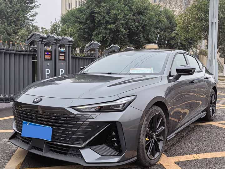 Фото 1 - Changan UNI-V