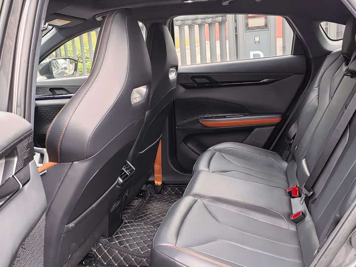 Фото 7 - Changan UNI-V