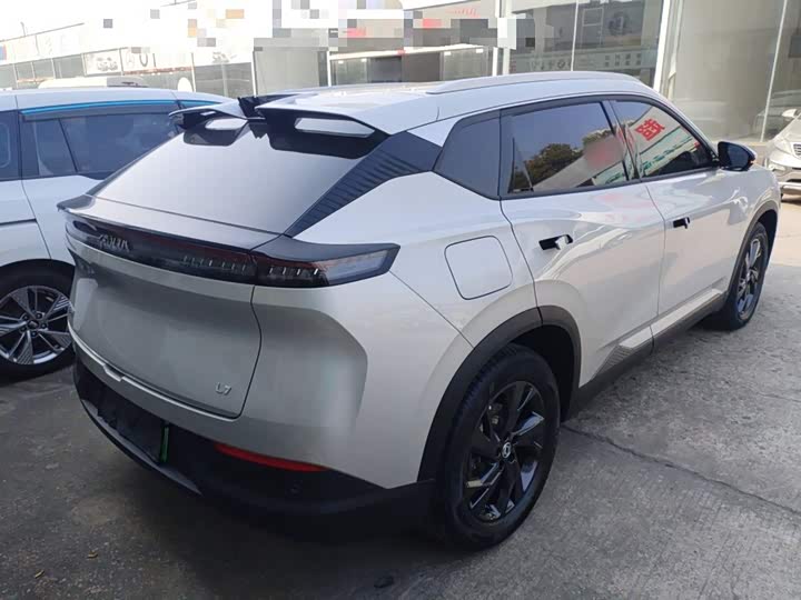 Фото 7 - Dongfeng Aeolus L7