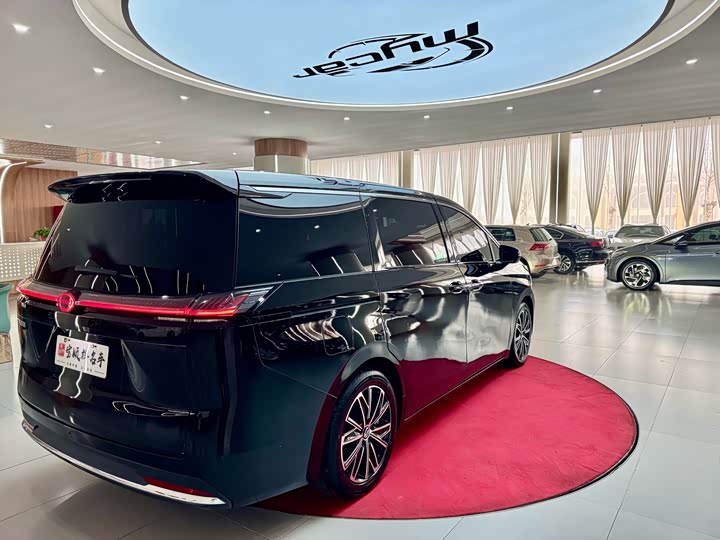 Фото 5 - GAC Trumpchi E8