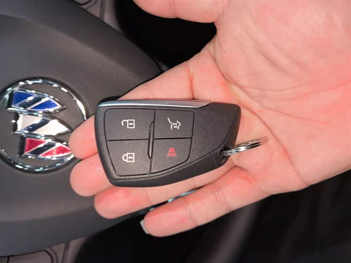 Фото 9 - Buick Envision Plus