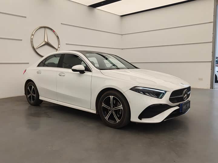 Фото 3 - Mercedes-Benz A-Class