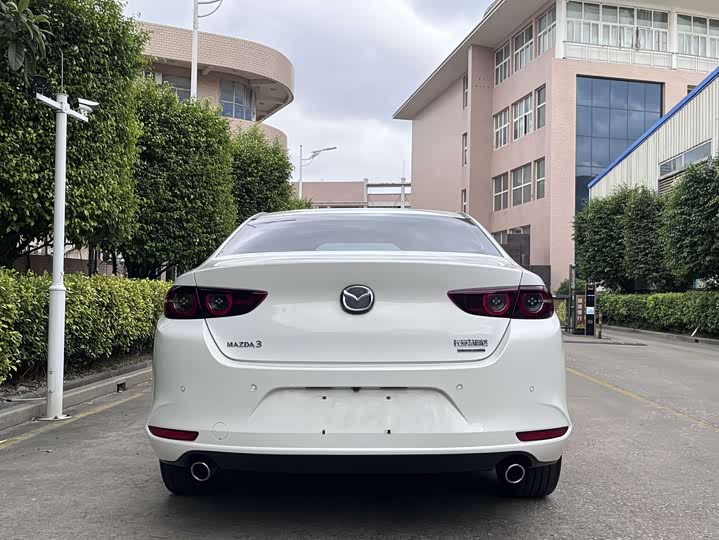 Фото 5 - Mazda 3 (Axela)