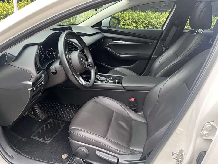 Фото 7 - Mazda 3 (Axela)