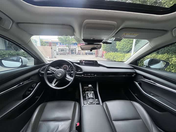 Фото 9 - Mazda 3 (Axela)