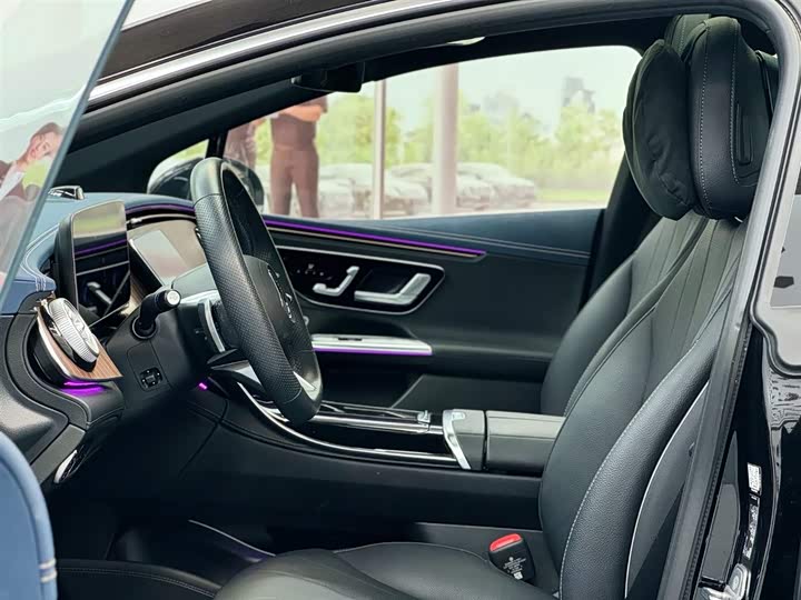 Фото 6 - Mercedes-Benz EQE