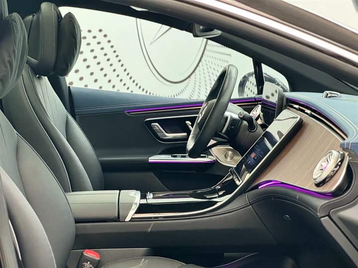 Фото 9 - Mercedes-Benz EQE