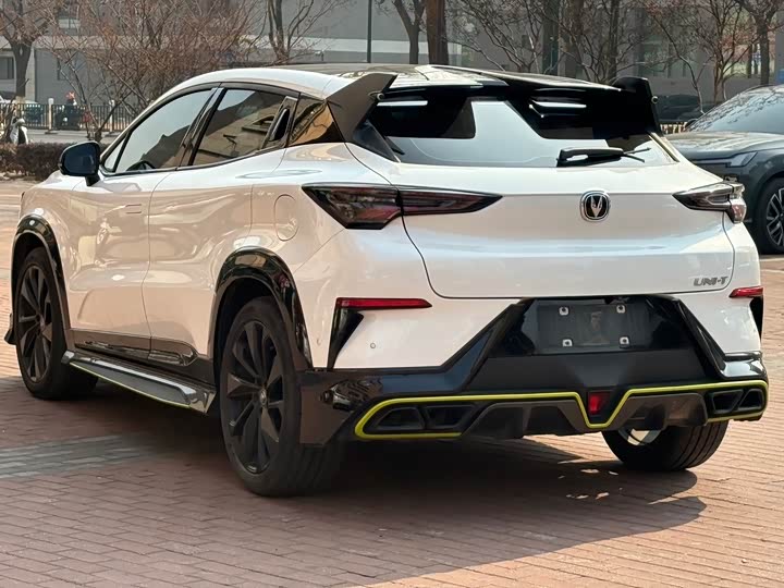 Фото 7 - Changan UNI-T