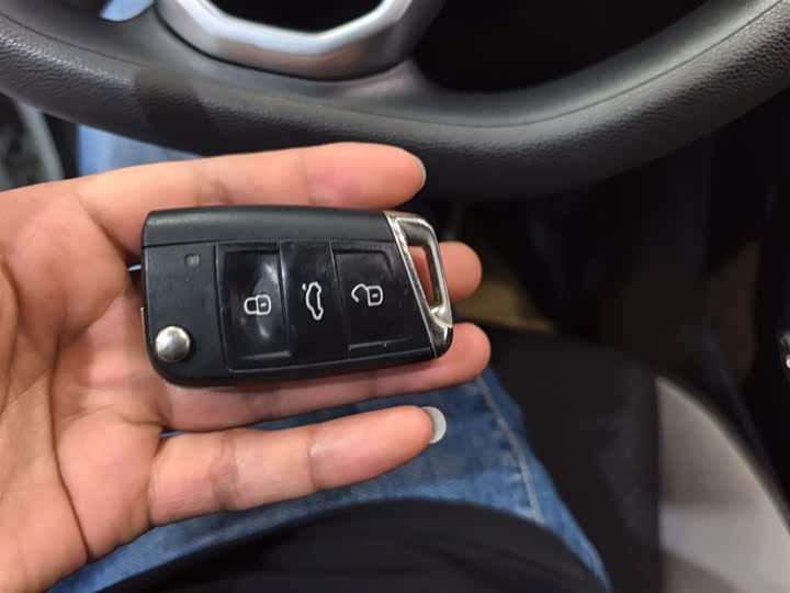 Фото 9 - Volkswagen Tacqua