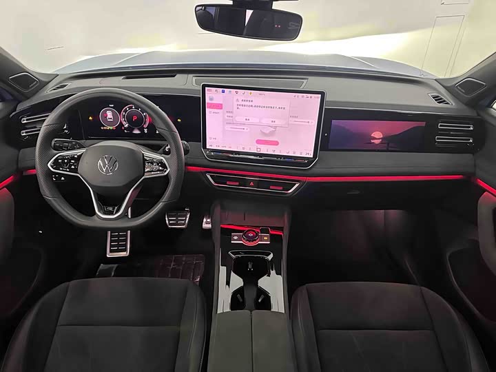 Фото 9 - Volkswagen Tiguan L Pro