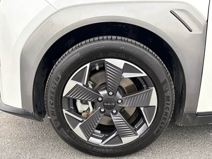 Фото 3 - GAC Aion Y