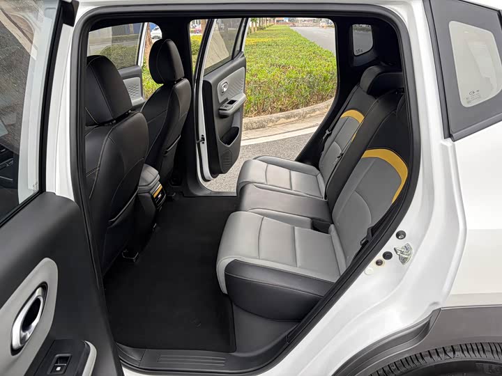 Фото 9 - GAC Aion Y