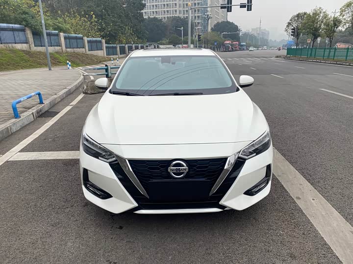 Фото 2 - Nissan Sylphy
