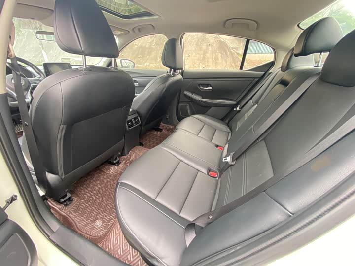 Фото 6 - Nissan Sylphy