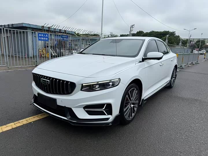 Фото 1 - Geely Preface