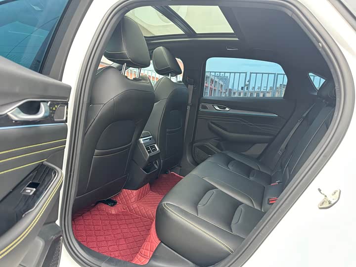 Фото 5 - Geely Preface