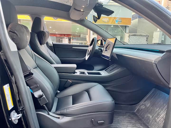 Фото 8 - Tesla Model Y