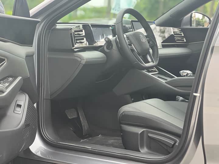 Фото 4 - BYD Qin L