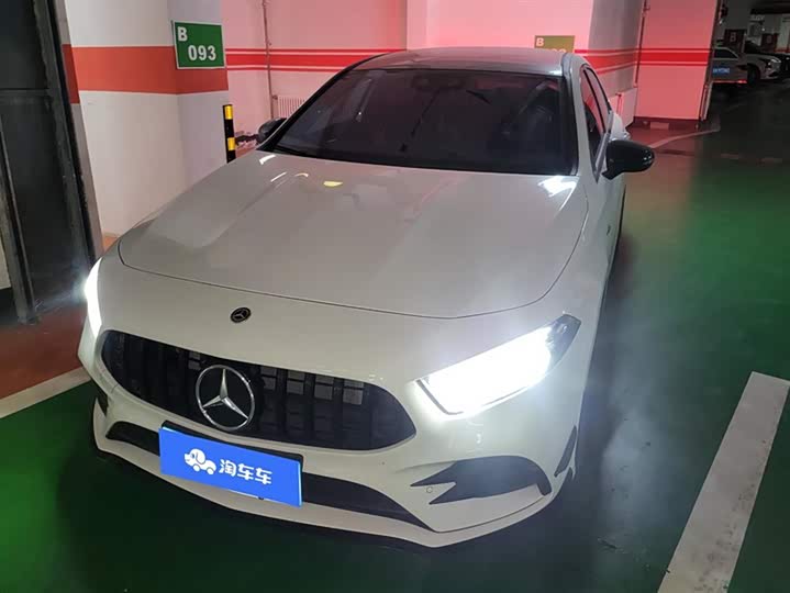 Фото 1 - Mercedes-Benz A-Class AMG