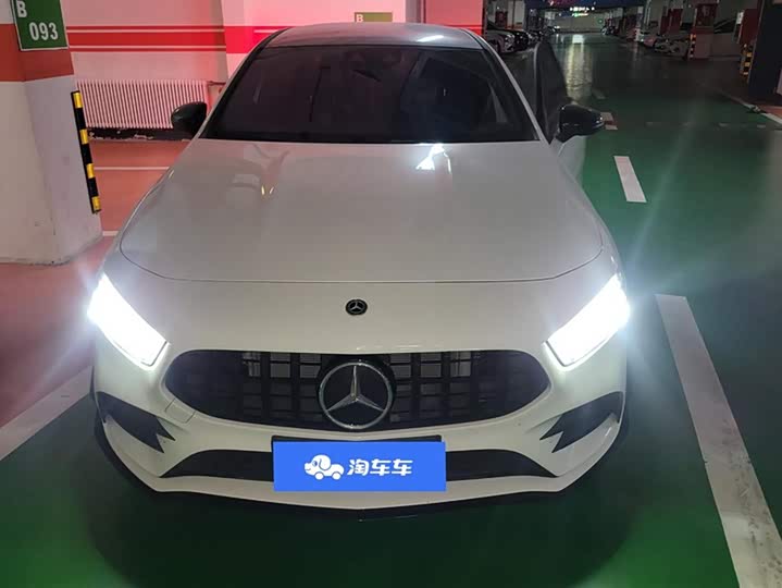 Фото 2 - Mercedes-Benz A-Class AMG