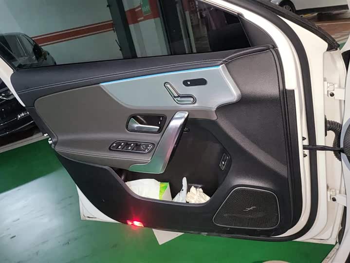 Фото 7 - Mercedes-Benz A-Class AMG