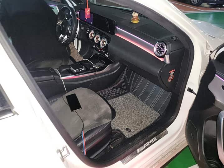 Фото 8 - Mercedes-Benz A-Class AMG