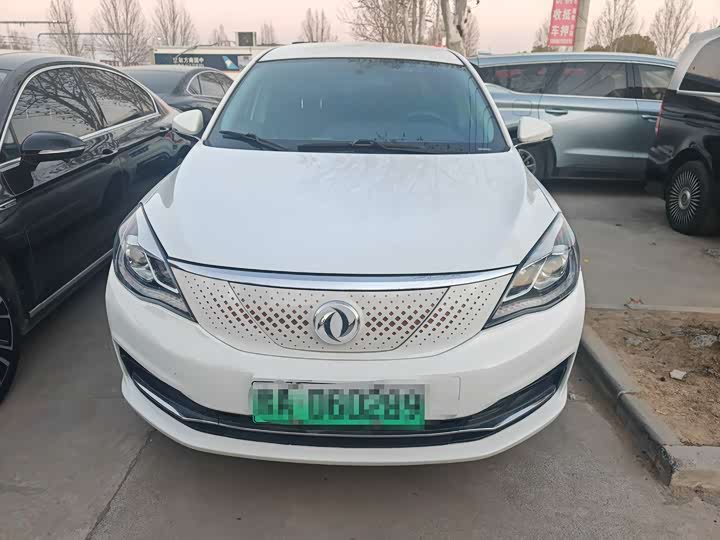 Фото 2 - Dongfeng Aeolus E70