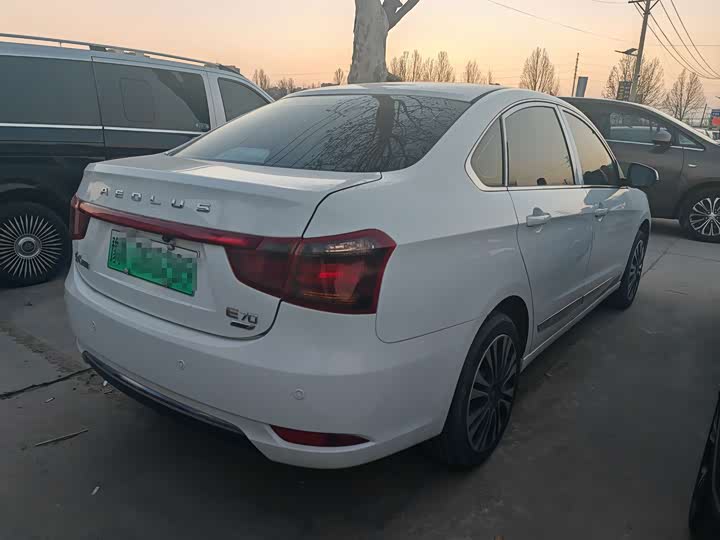 Фото 4 - Dongfeng Aeolus E70