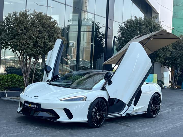 Фото 1 - McLaren GT