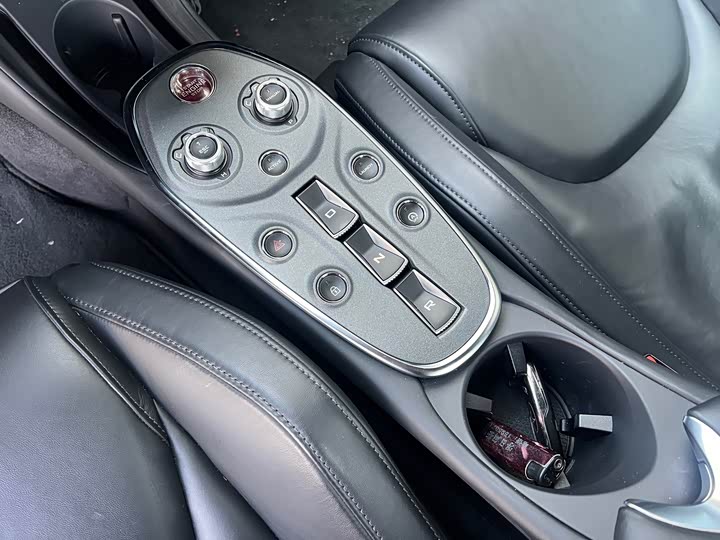 Фото 5 - McLaren GT