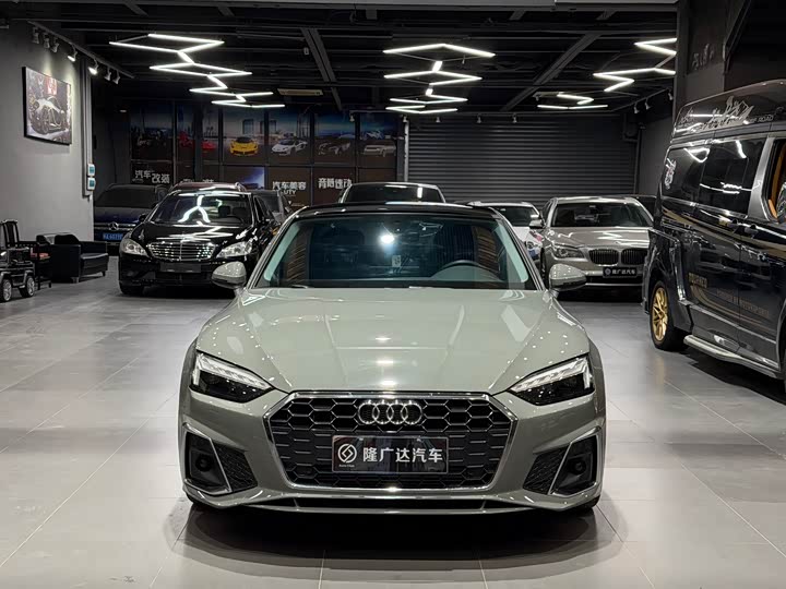 Фото 2 - Audi A5