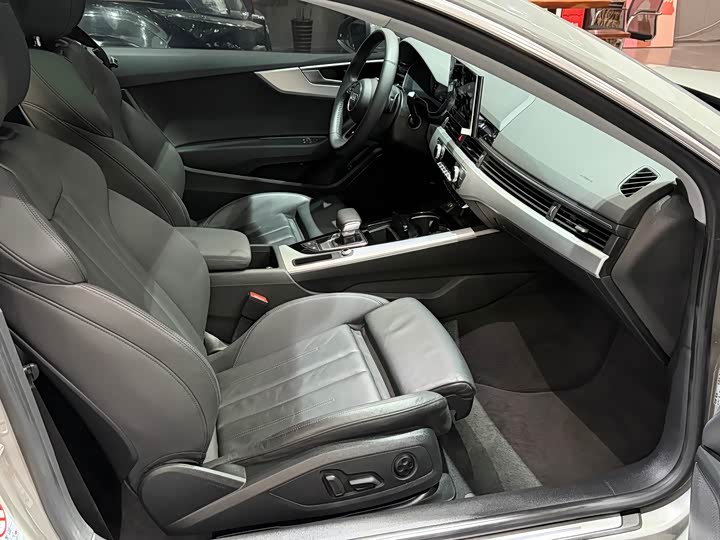 Фото 6 - Audi A5