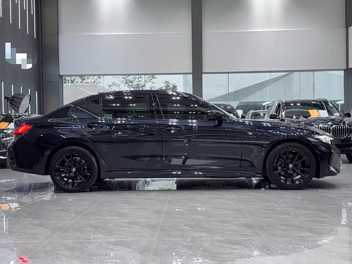 Фото 3 - BMW 3 Series