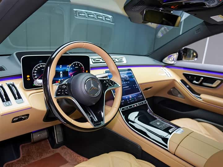 Фото 9 - Mercedes-Benz Maybach S-Class