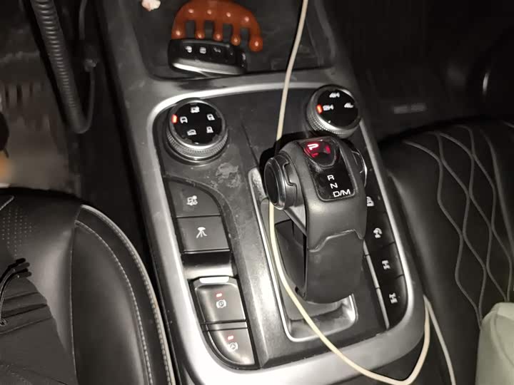 Фото 7 - Tank 300