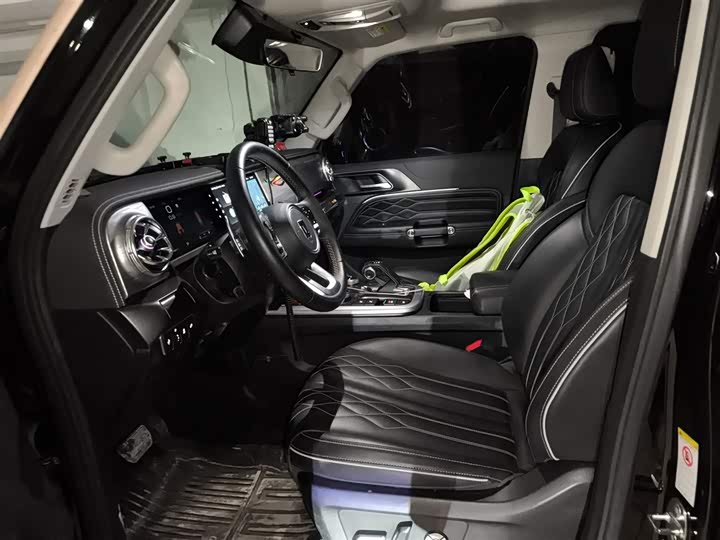 Фото 8 - Tank 300