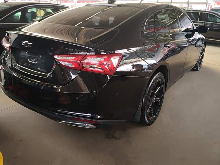 Фото 3 - Chevrolet Malibu XL