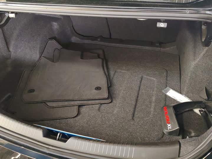 Фото 4 - Chevrolet Malibu XL