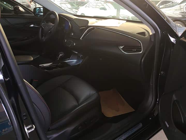 Фото 8 - Chevrolet Malibu XL