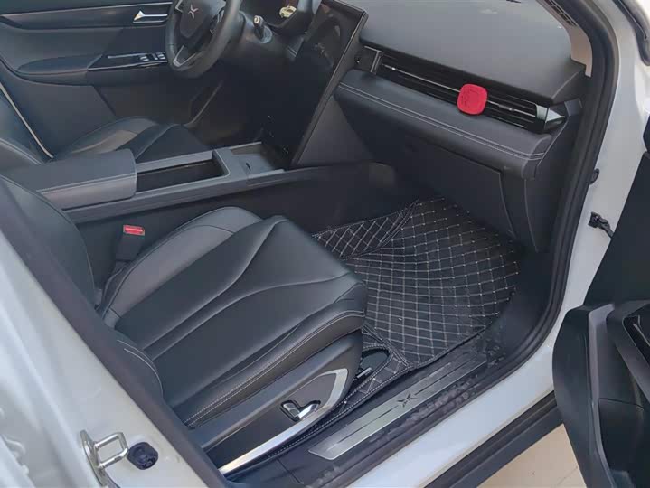 Фото 8 - XPeng G3