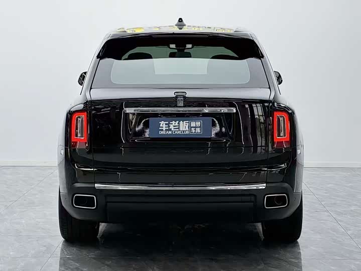 Фото 5 - Rolls-Royce Cullinan