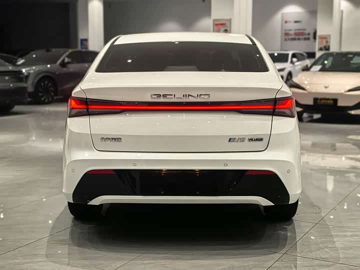 Фото 4 - Beijing EU5 Plus